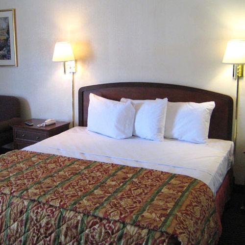Charlotte Express Inn 객실 사진