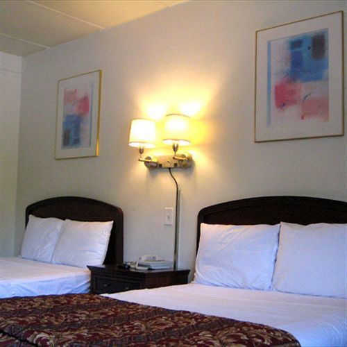 Charlotte Express Inn 외부 사진