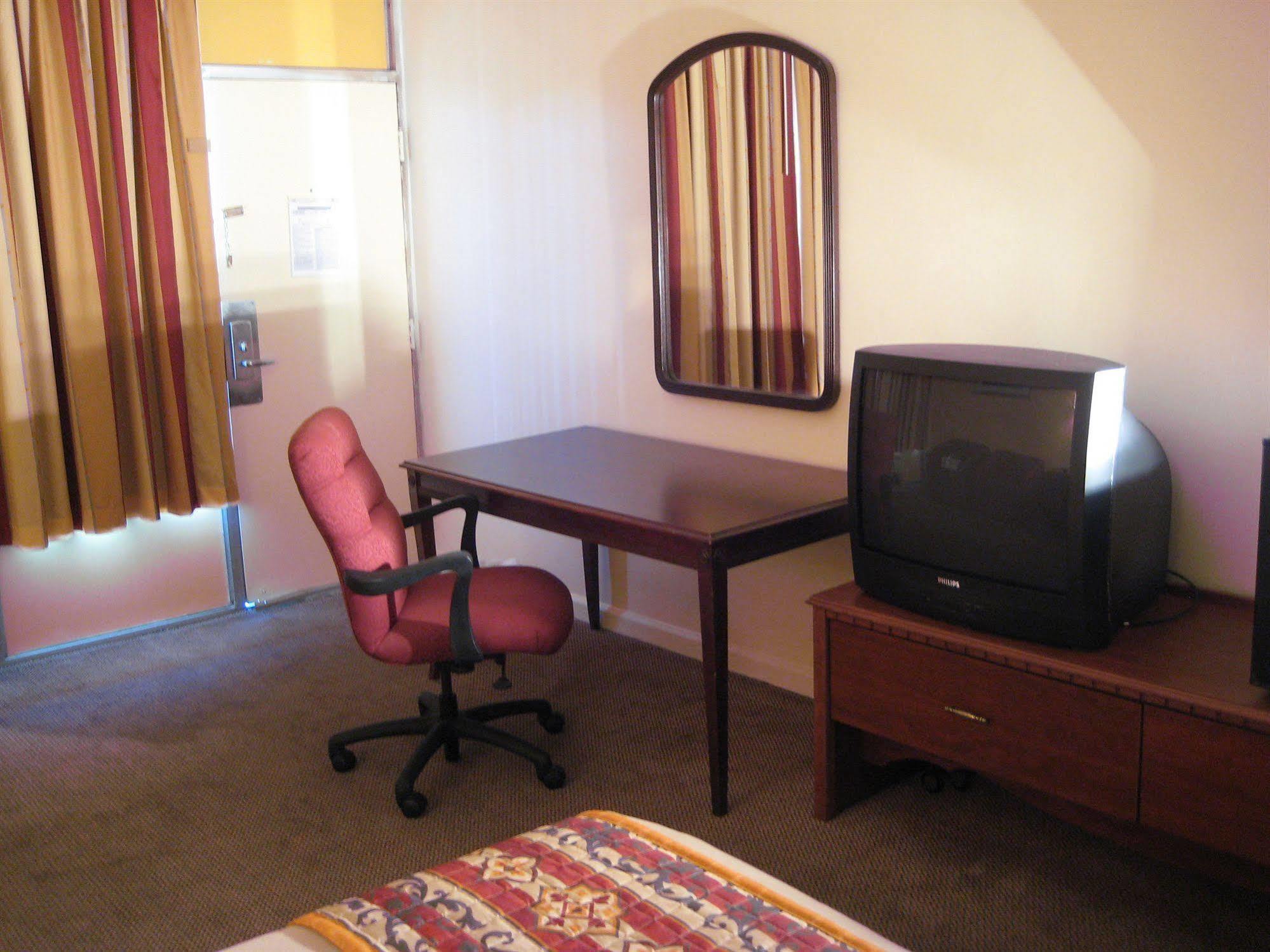 Charlotte Express Inn 외부 사진